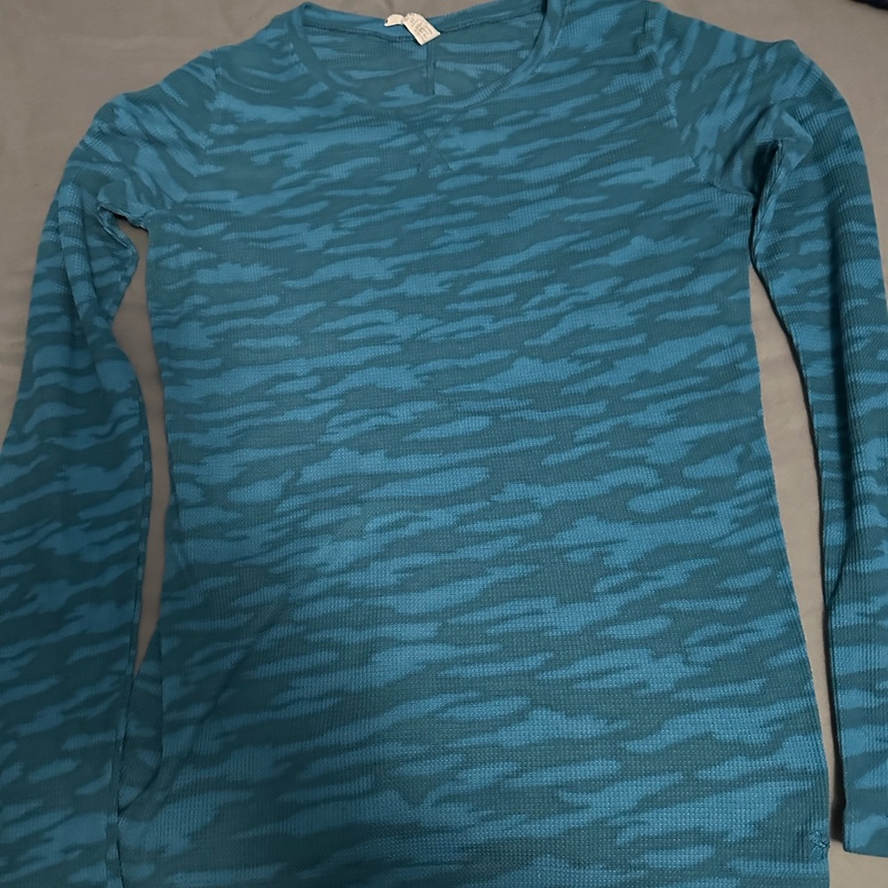 Under Armour long sleeve shirt